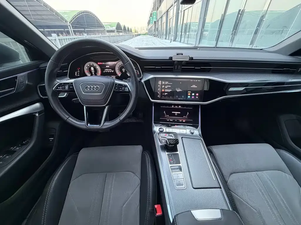 Audi A6L 2023 из CN, фото 10
