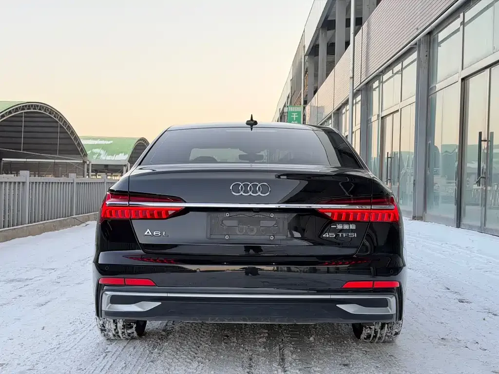 Audi A6L 2023 из CN, фото 5