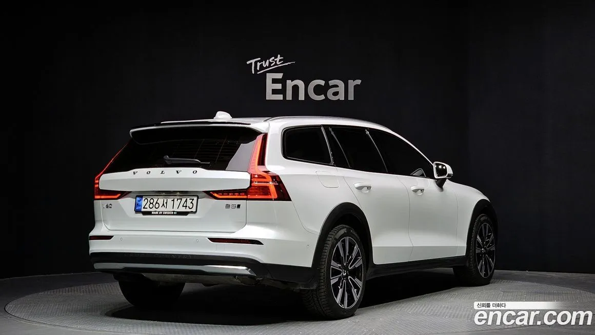 Volvo V60 — фото 2