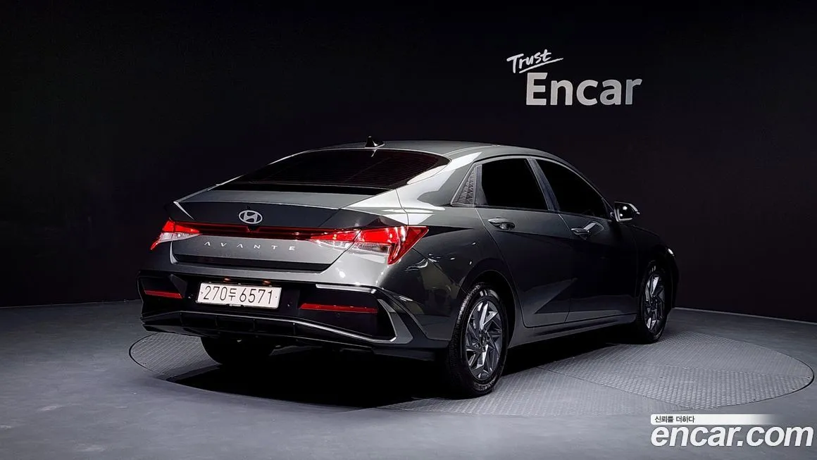 Hyundai AVANTE — фото 2