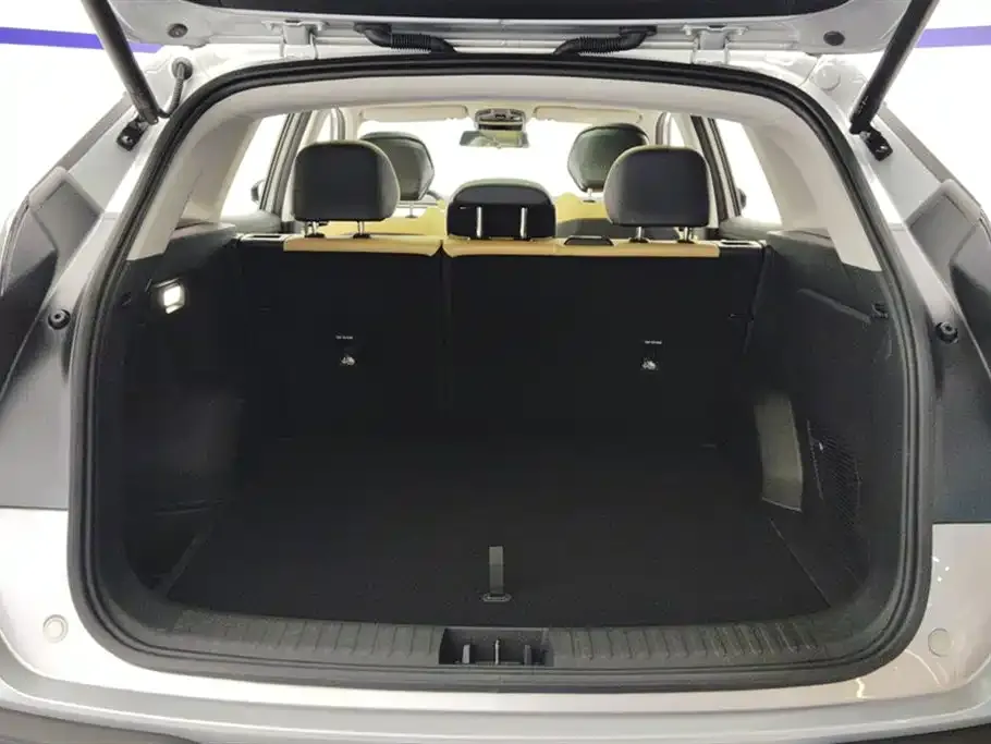 Geely Boyue L 2023 из CN, фото 4
