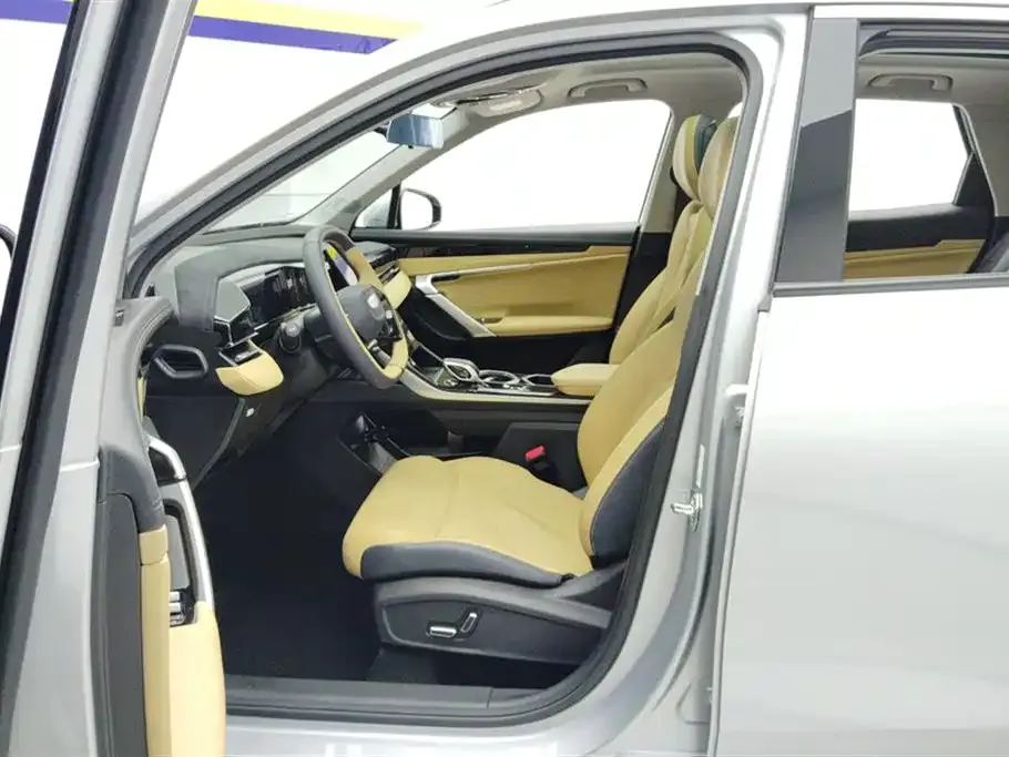Geely Boyue L 2023 из CN, фото 9