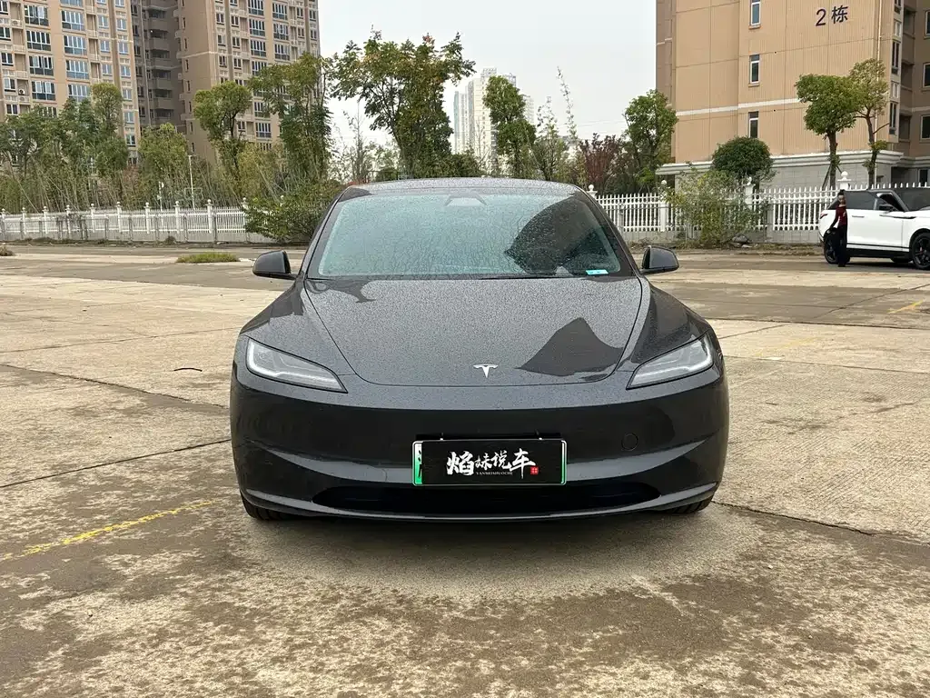 Tesla Model 3 — фото 2