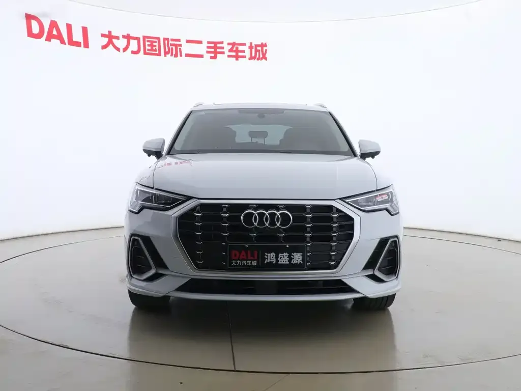 Audi Q3 2023 из CN, фото 4