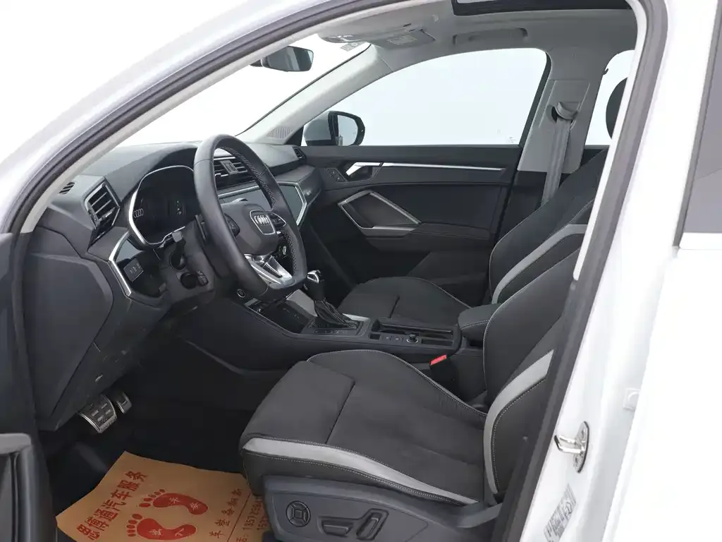 Audi Q3 2023 из CN, фото 8