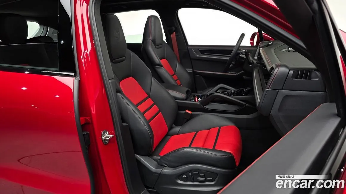 Porsche Cayenne 2025 из KR, фото 10