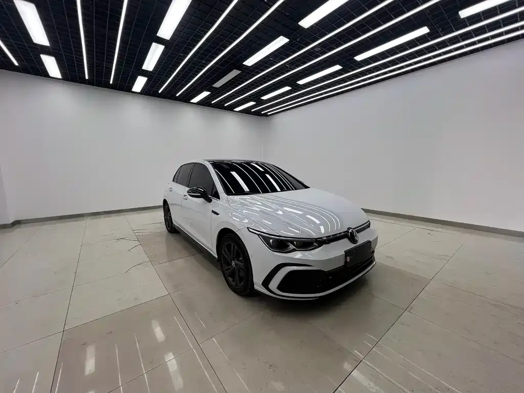 Volkswagen Golf 2021 из CN, фото 3