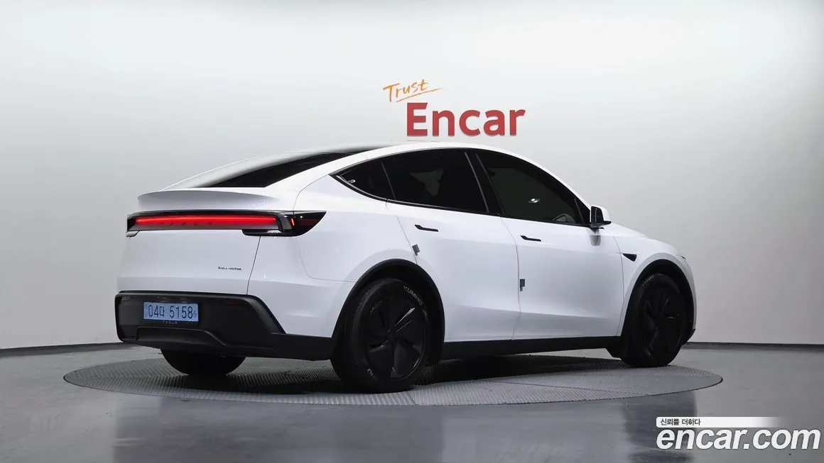 Tesla Model Y 2025 из KR, фото 2