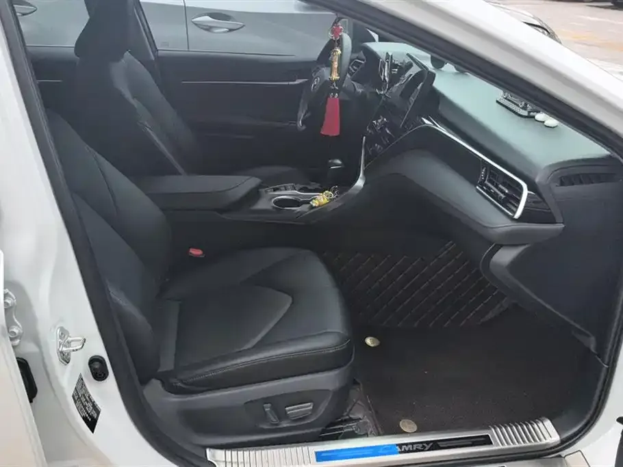 Toyota Camry 2021 из CN, фото 8