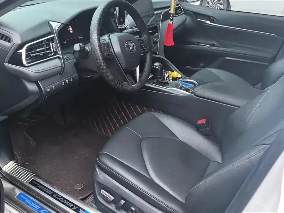 Toyota Camry 2021 из CN, фото 9