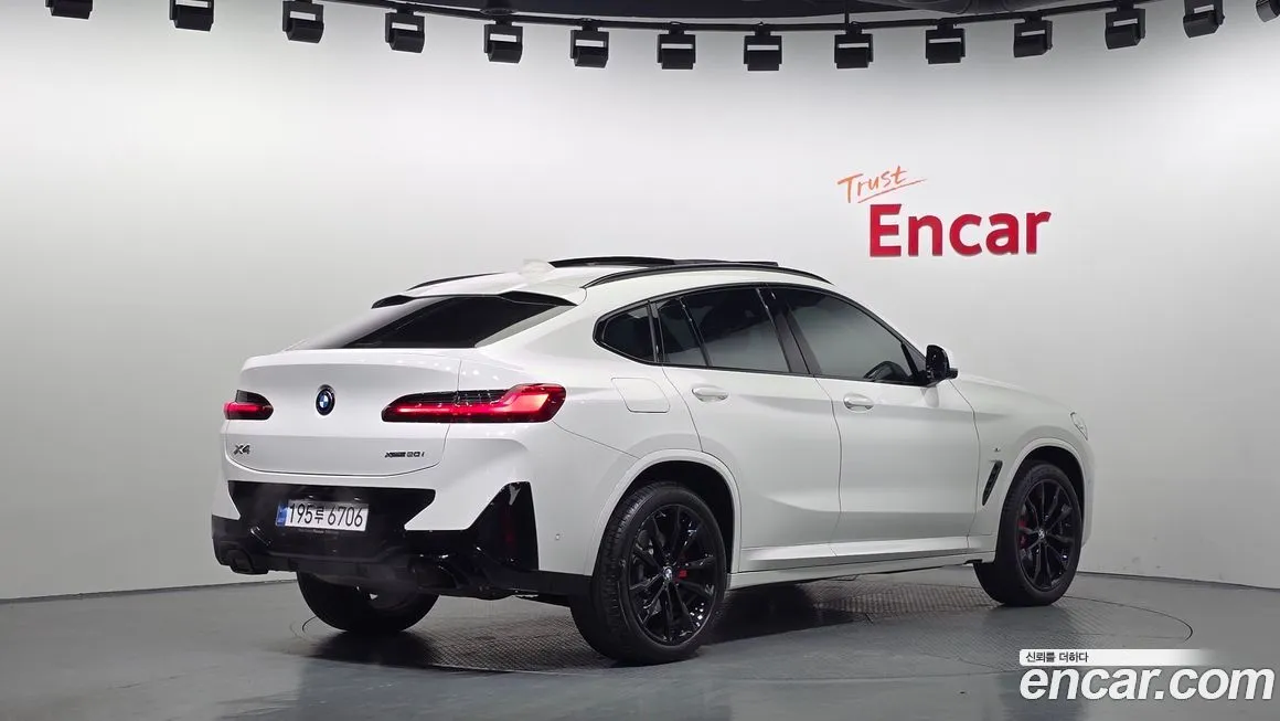 BMW X4 2025 из KR, фото 2