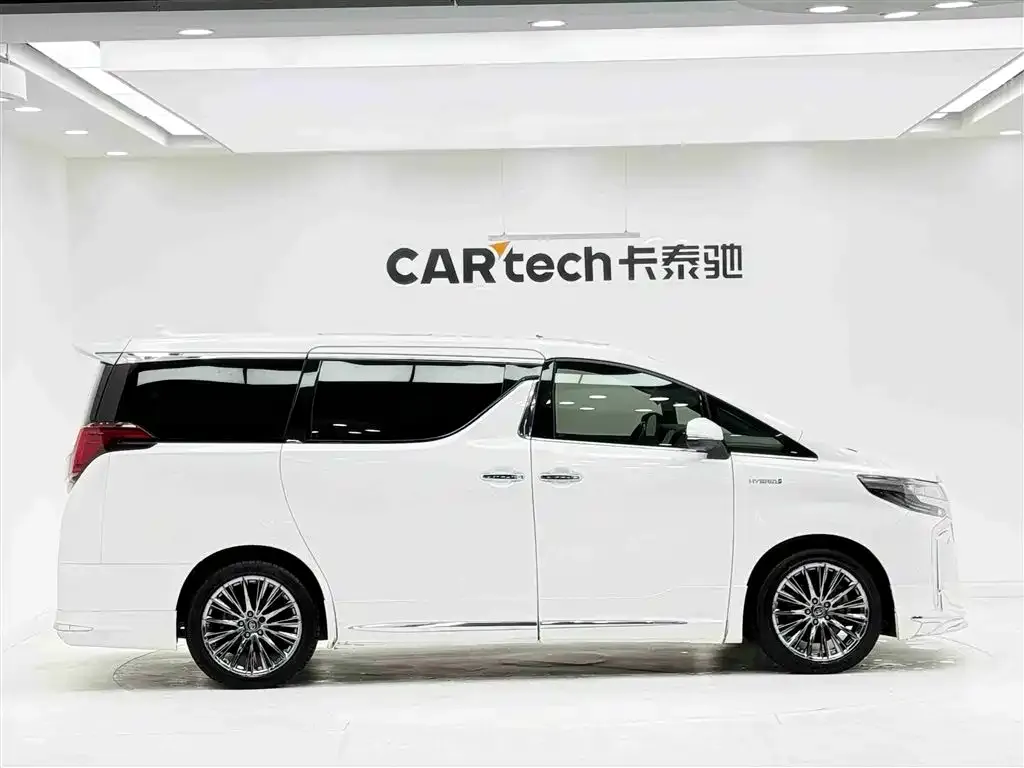Toyota Alphard 2022 из CN, фото 5