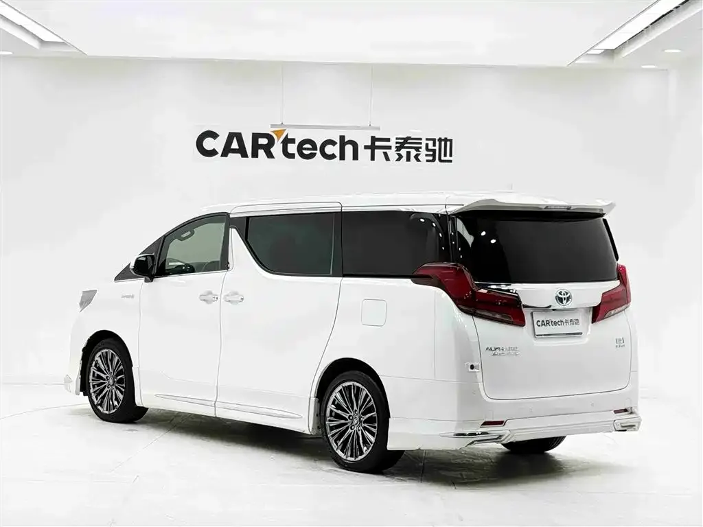 Toyota Alphard 2022 из CN, фото 7