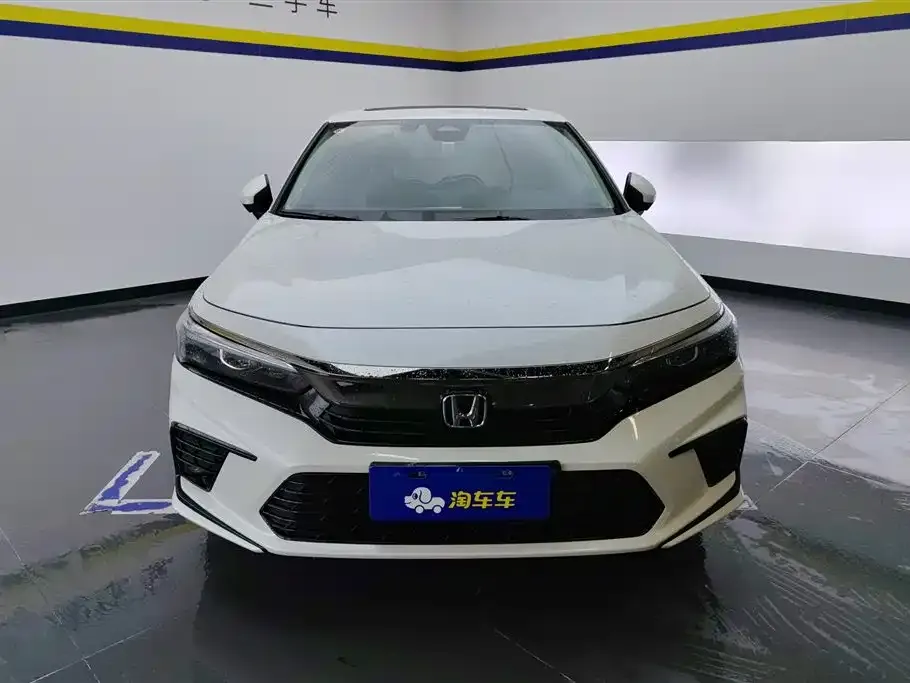 Honda Civic 2023 из CN, фото 2