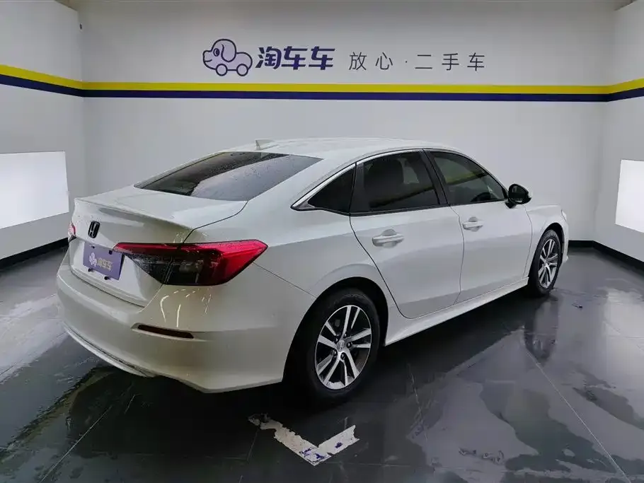 Honda Civic 2023 из CN, фото 3