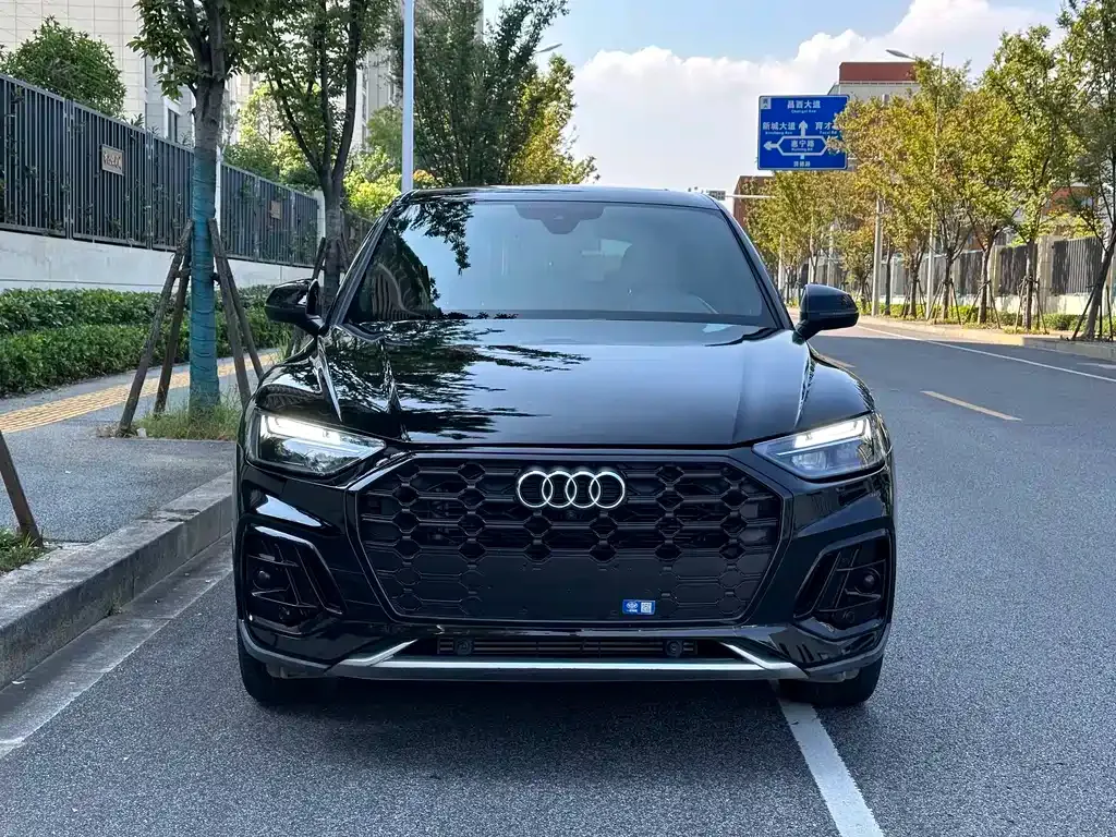 Audi Q5L Sportback 2023 из CN, фото 2
