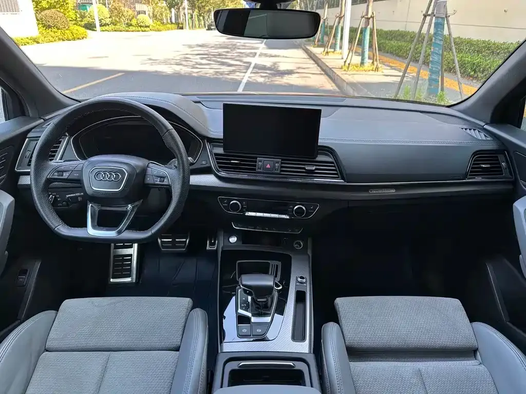 Audi Q5L Sportback 2023 из CN, фото 6