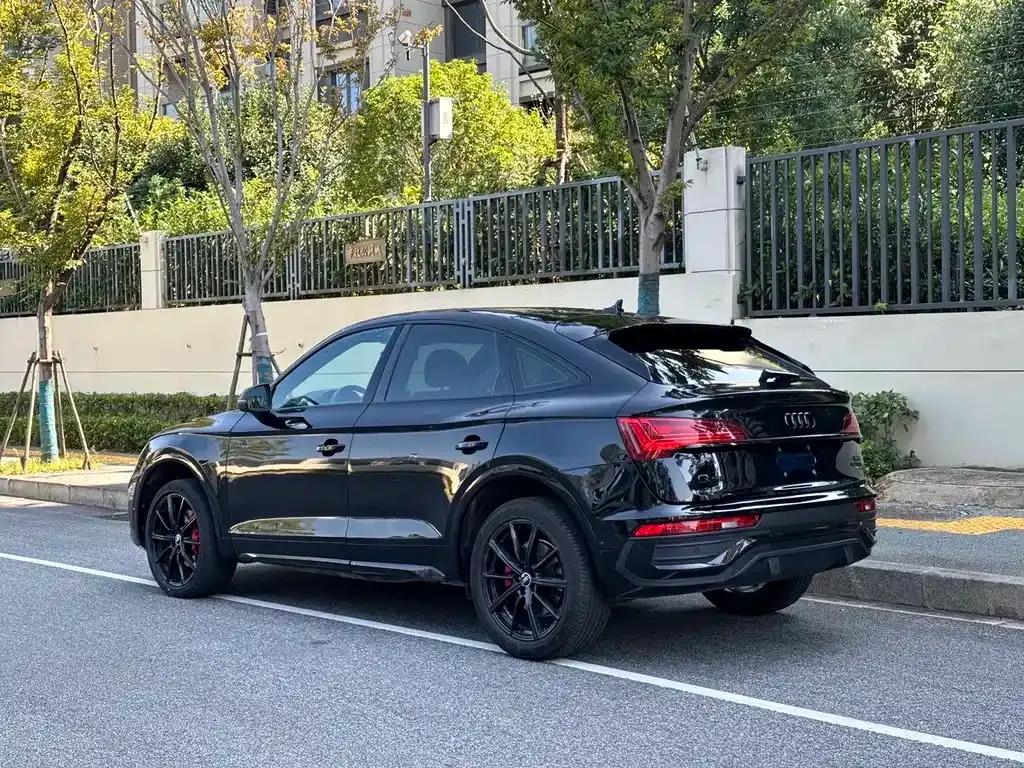 Audi Q5L Sportback 2023 из CN, фото 8