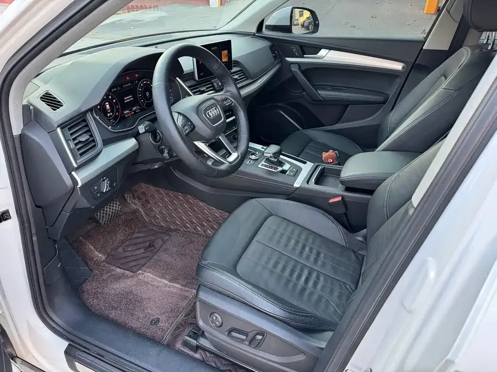 Audi Q5L 2021 из CN, фото 4