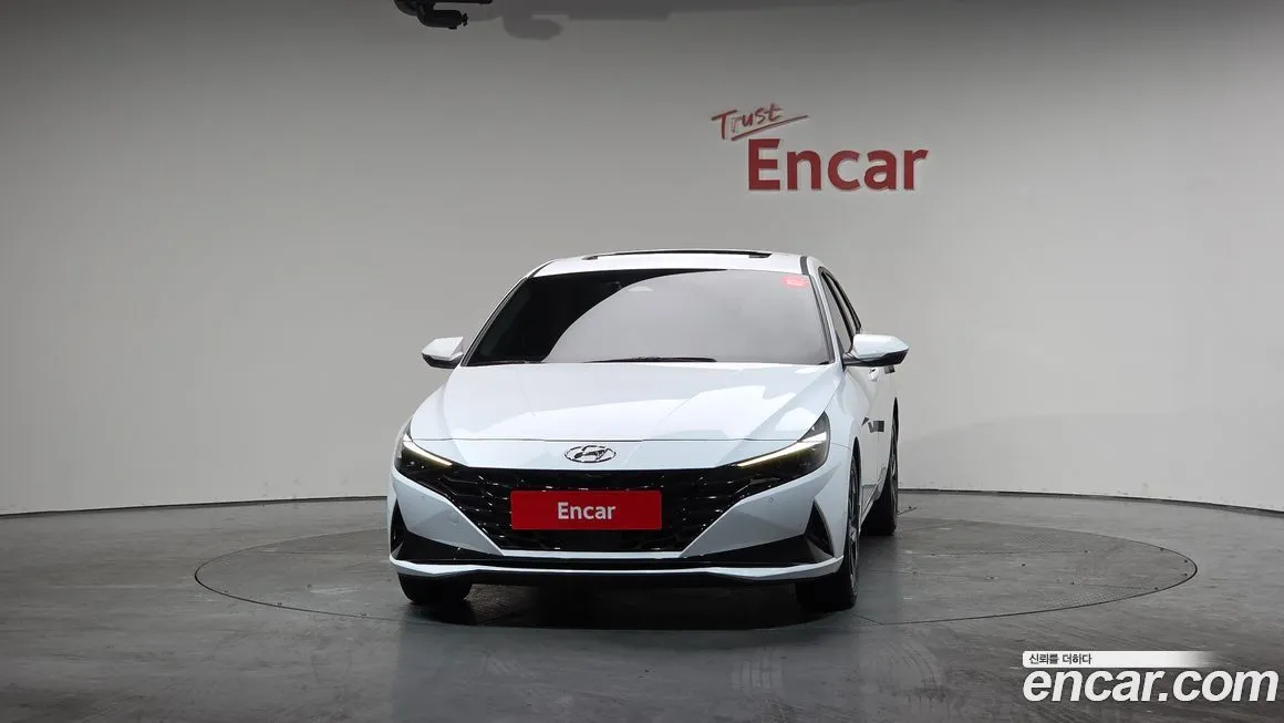 Hyundai AVANTE — фото 3