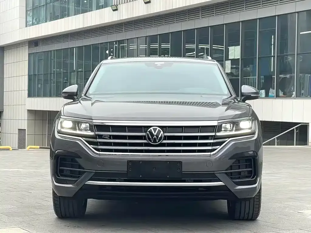 Volkswagen Touareg 2023 из CN, фото 2