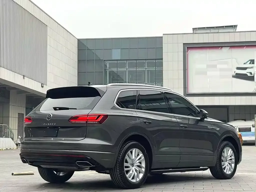Volkswagen Touareg 2023 из CN, фото 6