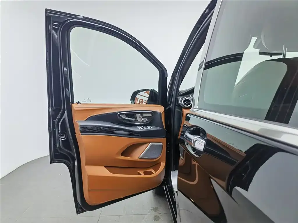 Mercedes-Benz Vito 2023 из CN, фото 8