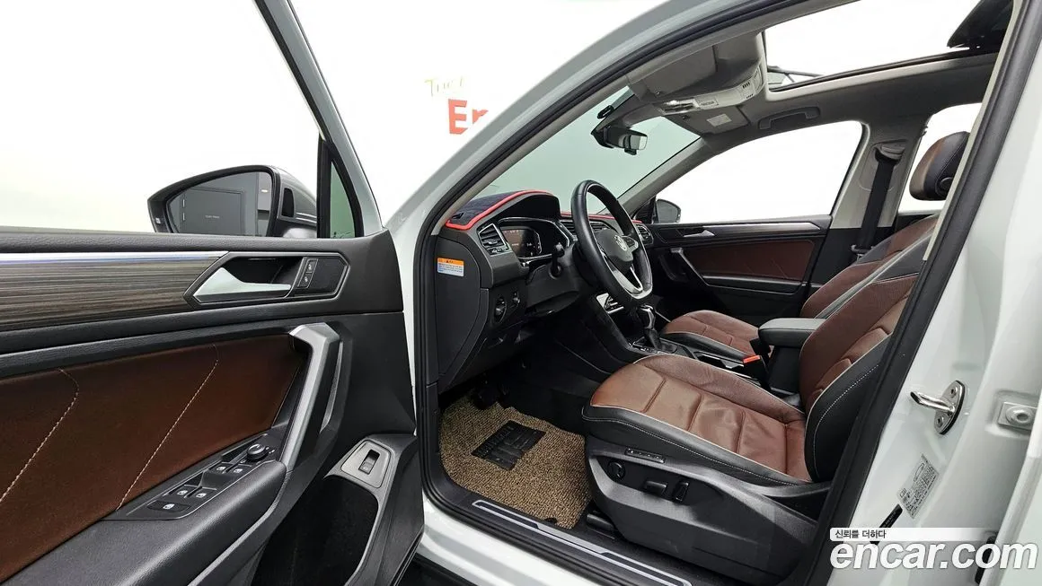 Volkswagen Tiguan — фото 10