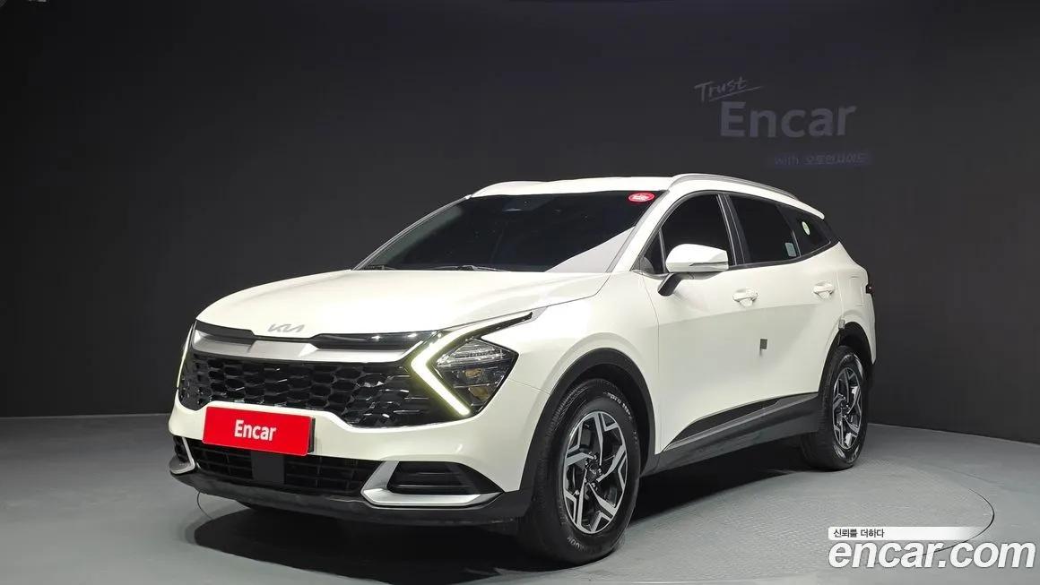 Kia Sportage — фото 1