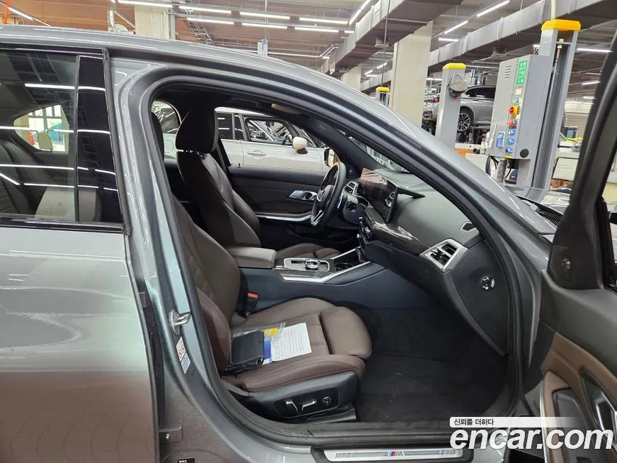 BMW 3-Series 2025 из KR, фото 2