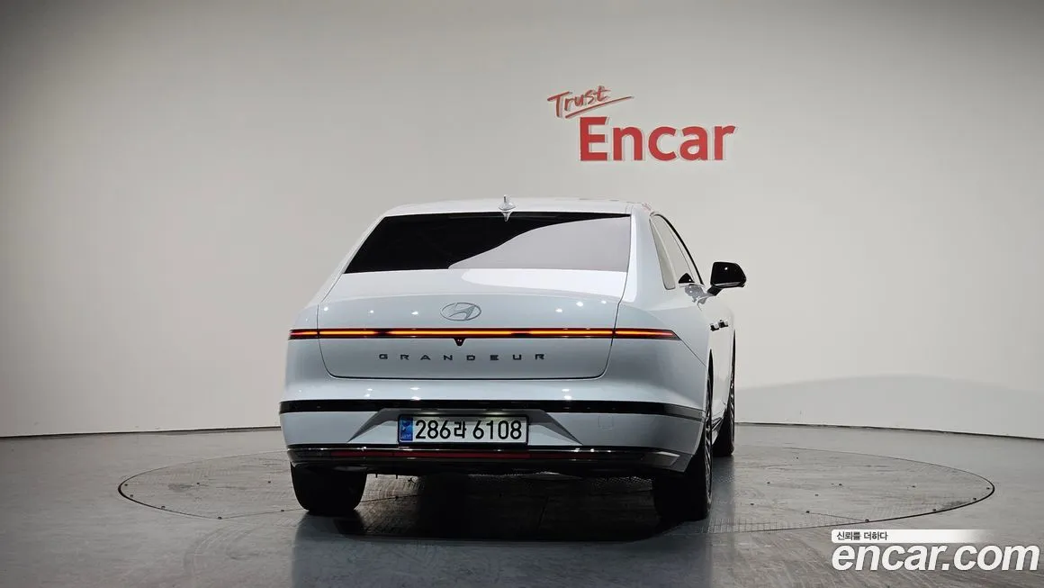 Hyundai Grandeur 2023 из KR, фото 4