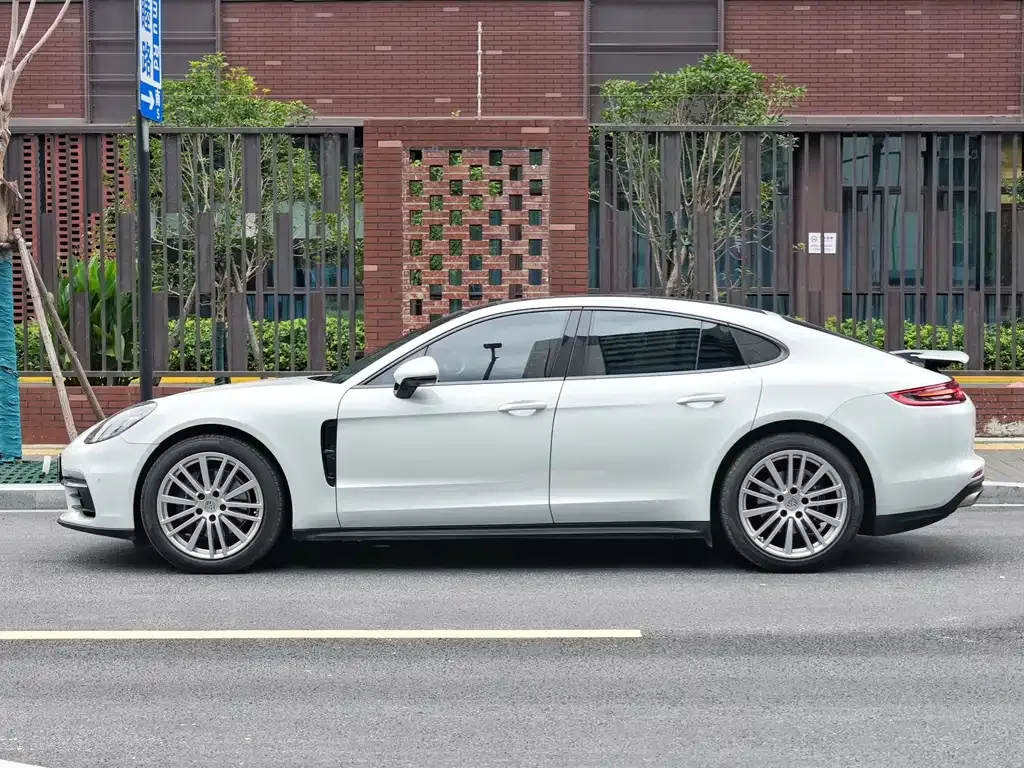 Porsche Panamera — фото 3
