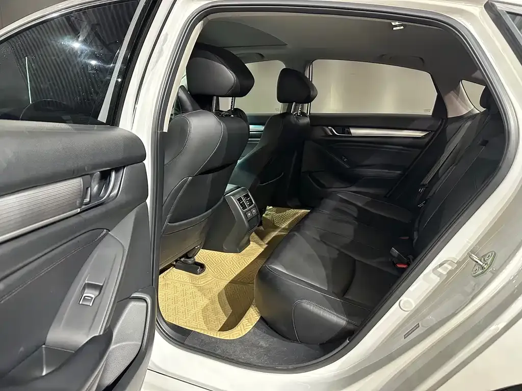 Honda Accord 2022 из CN, фото 10