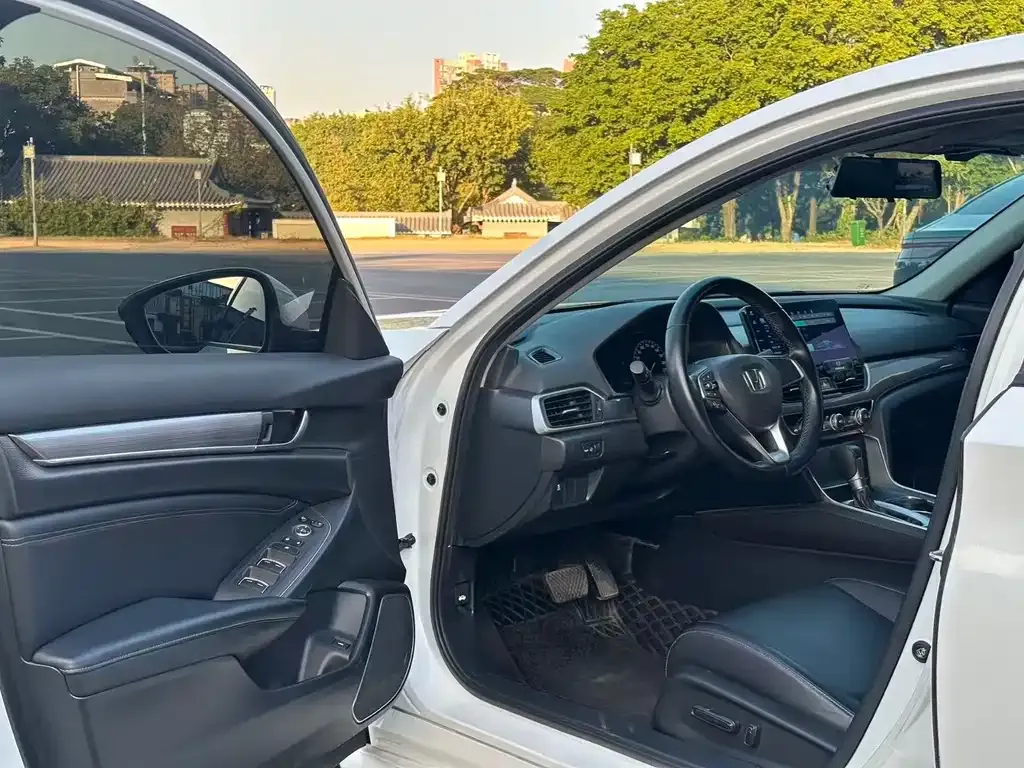 Honda Accord 2022 из CN, фото 4