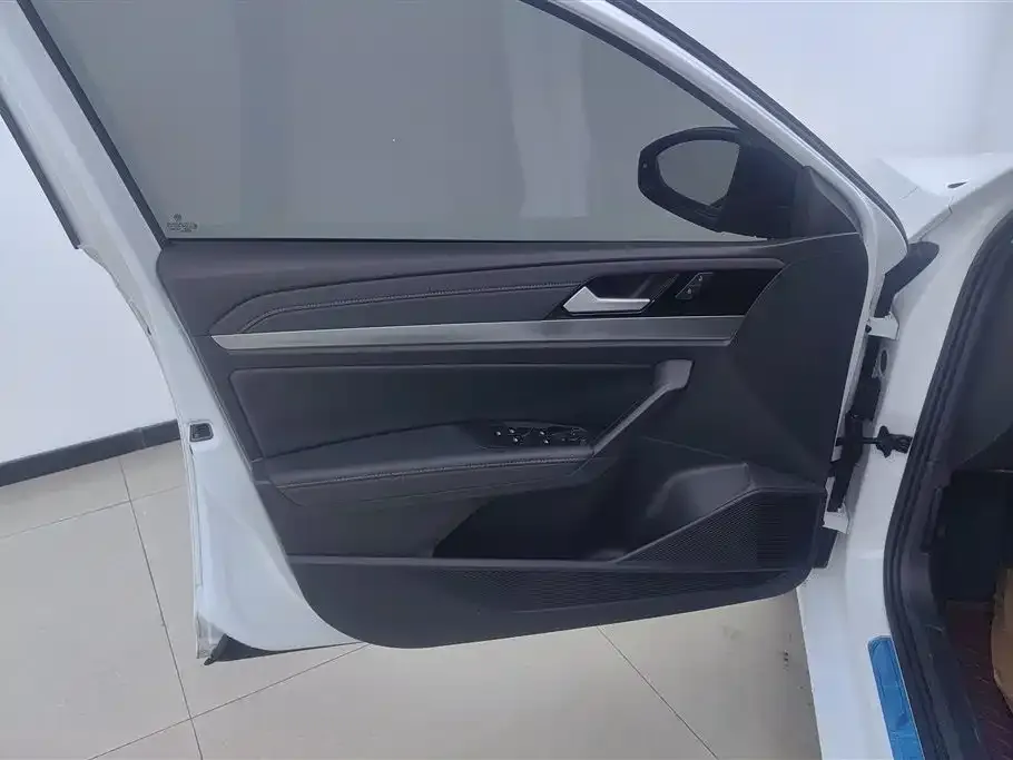Volkswagen Lavida 2023 из CN, фото 7