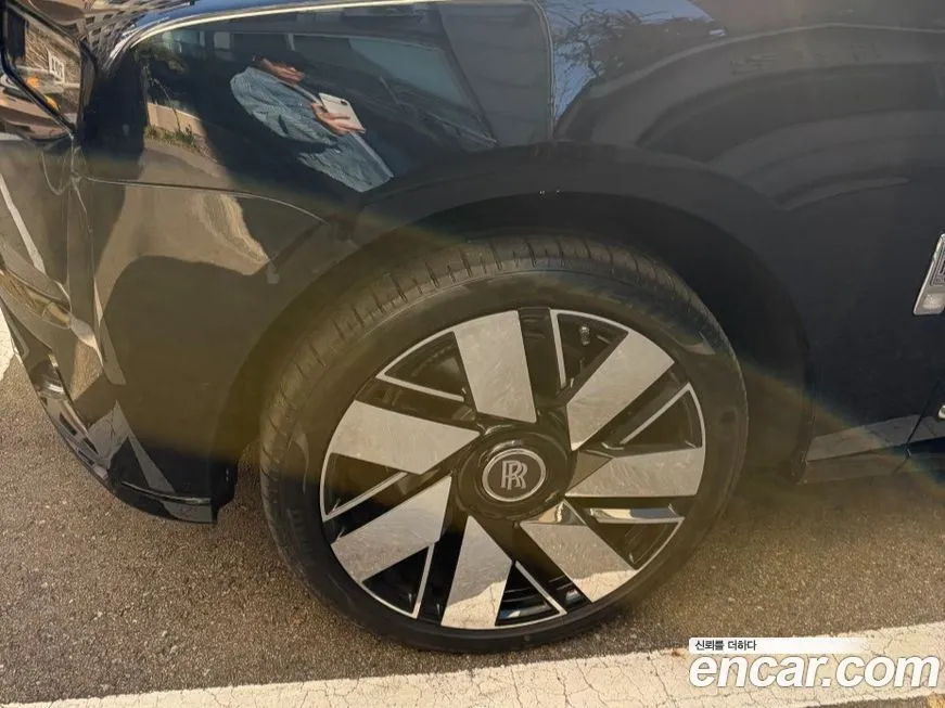 Rolls-Royce Cullinan 2025 из KR, фото 3