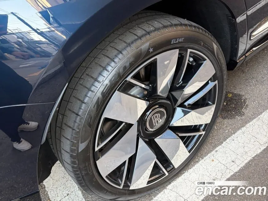 Rolls-Royce Cullinan 2025 из KR, фото 8