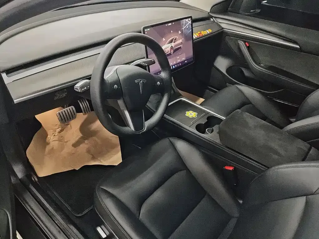 Tesla Model 3 — фото 5