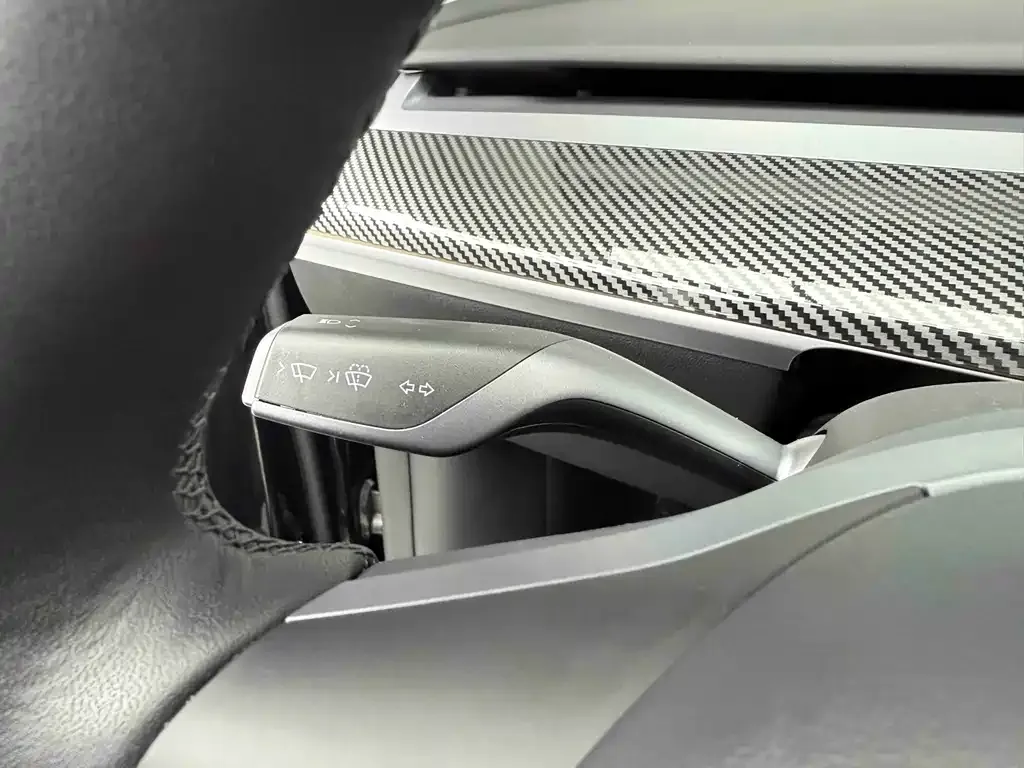 Tesla Model Y 2023 из CN, фото 8