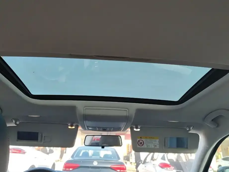 Volkswagen Passat 2021 из CN, фото 2