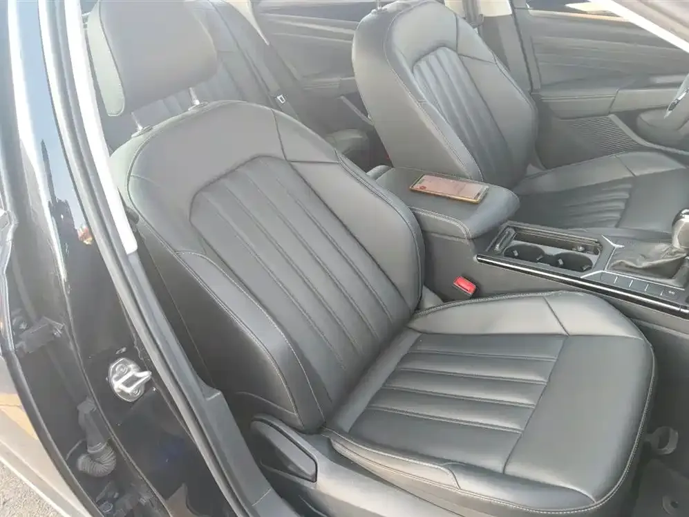 Volkswagen Passat 2021 из CN, фото 6