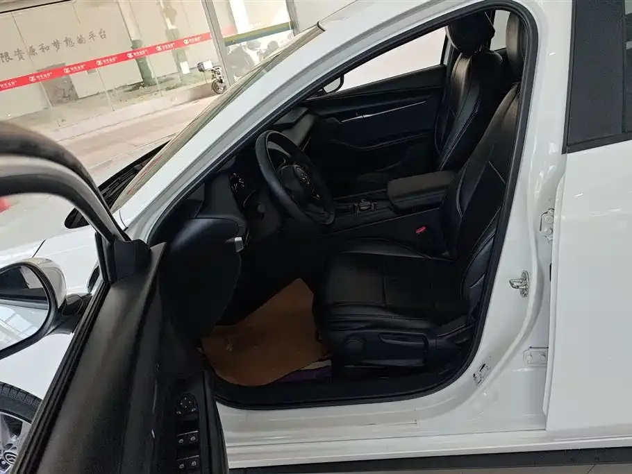 Mazda 3 Axela 2022 из CN, фото 9