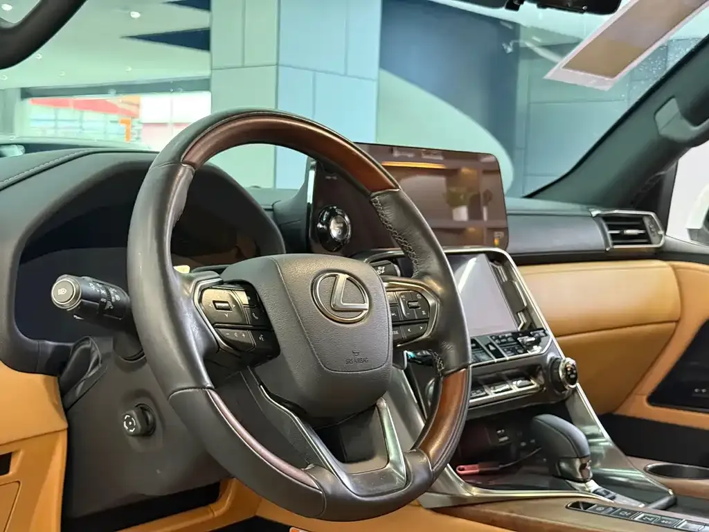 Lexus LX 2025 из CN, фото 4