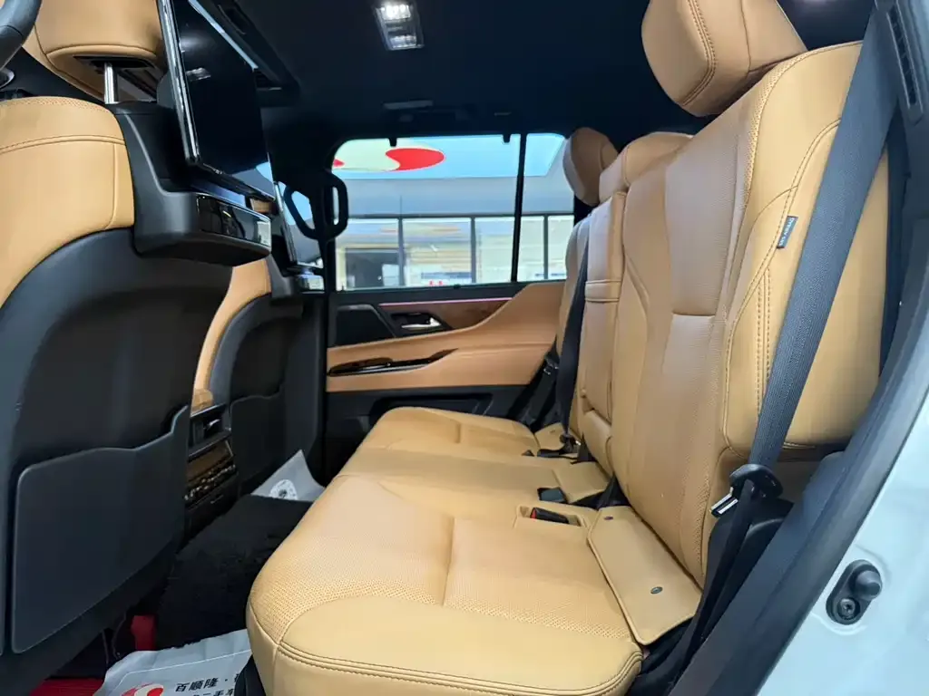 Lexus LX 2025 из CN, фото 7
