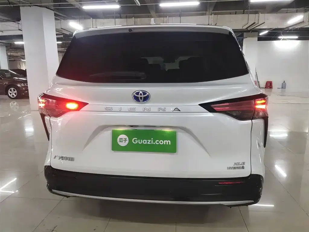 Toyota Sienna 2022 из CN, фото 6