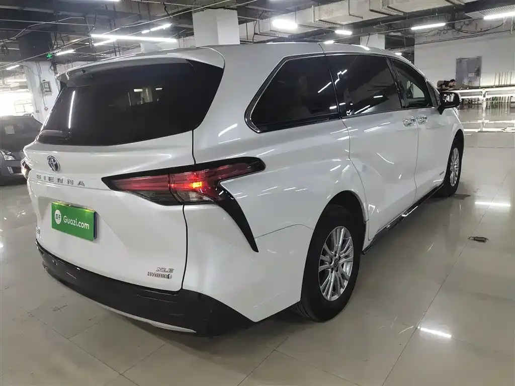 Toyota Sienna 2022 из CN, фото 7