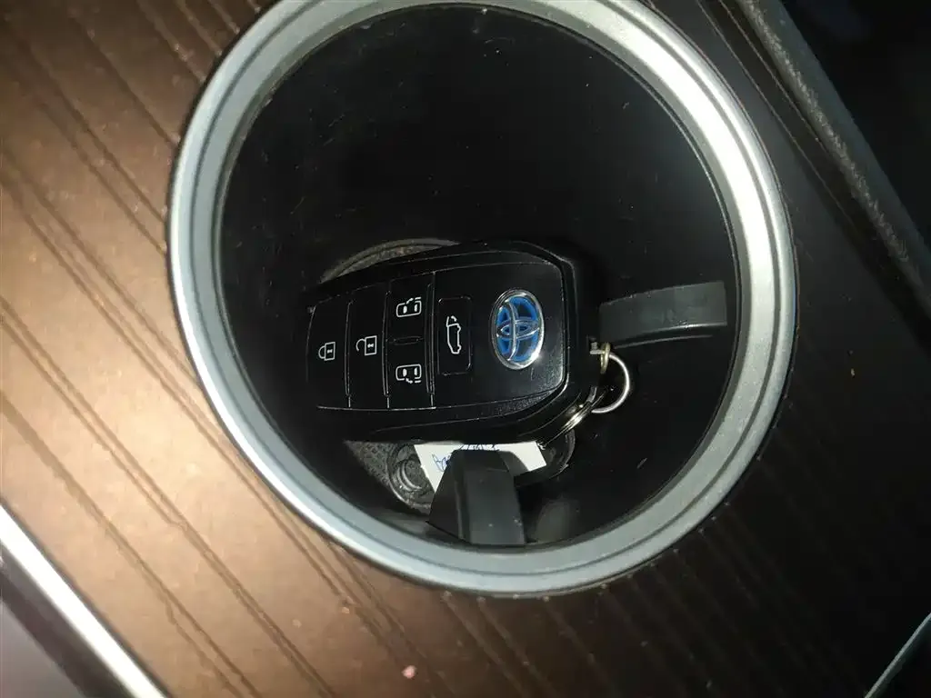 Toyota Sienna 2022 из CN, фото 9