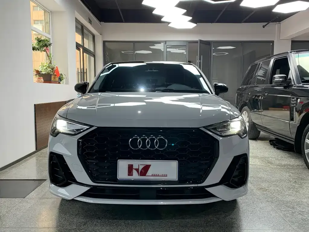 Audi Q3 Sportback 2022 из CN, фото 2