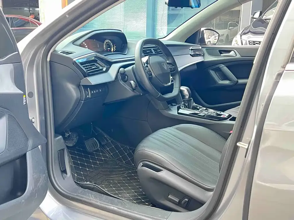 Peugeot 408 2025 из CN, фото 2