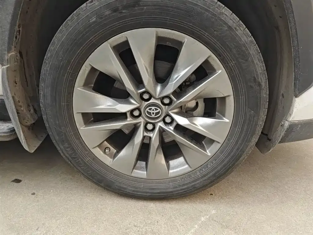 Toyota Wildlander 2021 из CN, фото 9